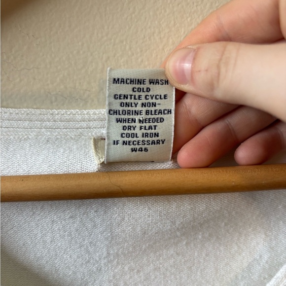 Elegant White Women's Sweater - Picture 6 of 8